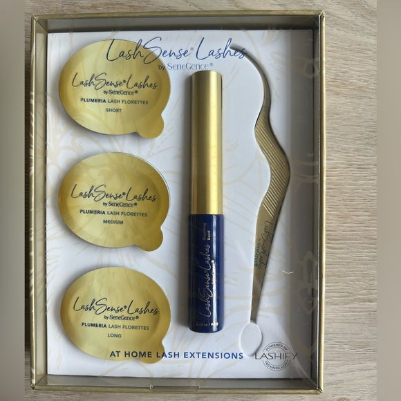 SeneGence LashSense Lashes Kit powered by Lashify! NIB! - Picture 1 of 7